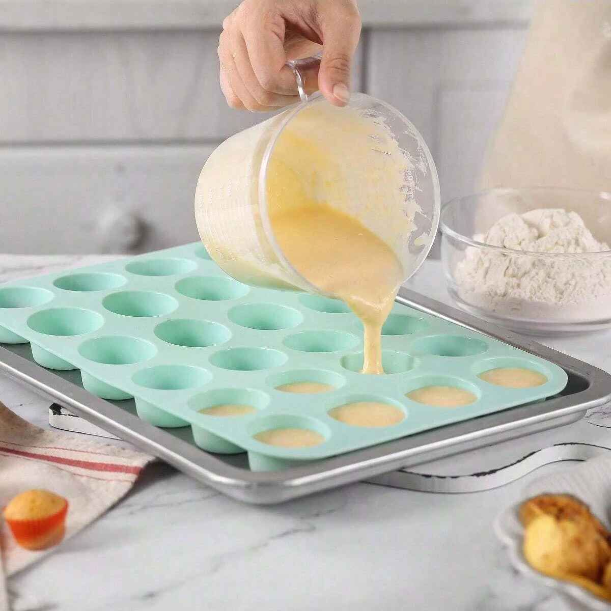 24-Hole Cake Mold Silicone Soa - đánh giá và giá Soap Making Jug